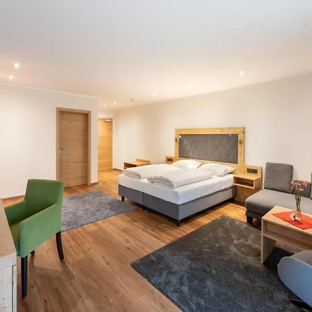 Golf- Und Moarhof Hotel 4*