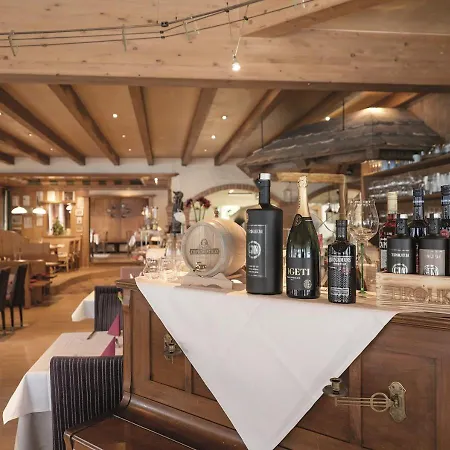Golf- Und Moarhof Hotel 4*