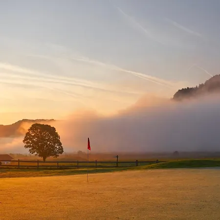 Hotel Golf- Und Moarhof 4*