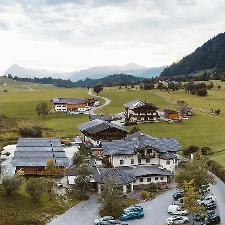 Golf- Und Moarhof Hotel 4*
