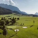 Golf- Und Moarhof Hotel 4*